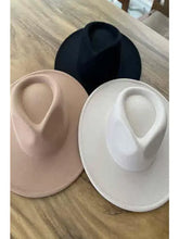 Load image into Gallery viewer, Decorated - Rancher Felt Hat