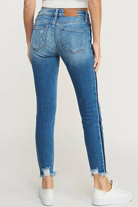 MID RISE ANKLE LENGTH DISTRESSED SKINNY JEAN