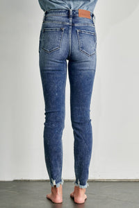 HIGH RISE FULL LENGTH BUTTON UP SKINNY JEANS