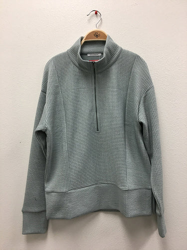 POLAR COLLARHALF ZIP-UP TOP