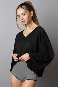 Oversize V-Neck Long Sleeve Outseam Solid Top