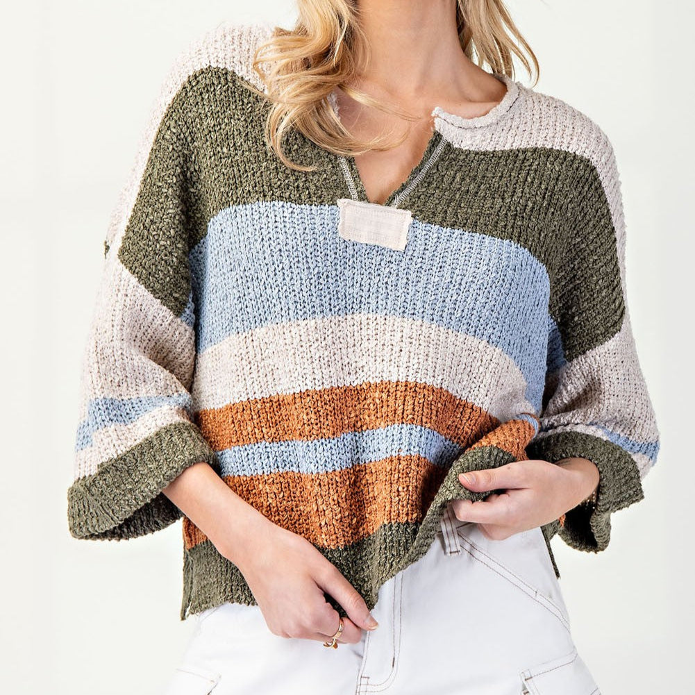 NOTCHED COLLAR SWEATER