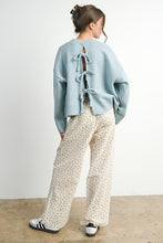Load image into Gallery viewer, Tie-back Sweater