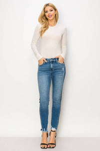 MID RISE ANKLE LENGTH DISTRESSED SKINNY JEAN