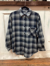 Load image into Gallery viewer, Trust God Flannel
