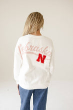 Load image into Gallery viewer, Nebraska Suave Lantern Sleeve Crew