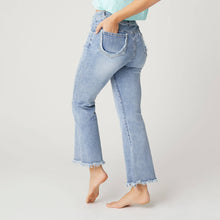 Load image into Gallery viewer, Everstretch Ankle Jeans with Fringe Detail