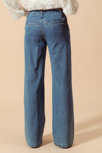 Load image into Gallery viewer, Mid Rise Straight Leg Jeans