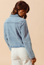 Load image into Gallery viewer, Scallop Edge Denim Jacket