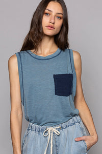 Round Neck Sleeveless Pocket Front Solid Top