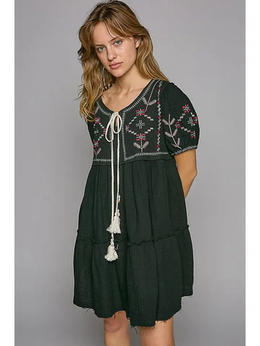 Notched Round Neck Tassle Tie Short Sleeve Embroidery Dress